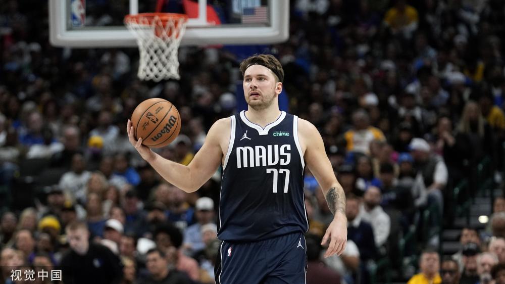 球员们承受 球员们承受