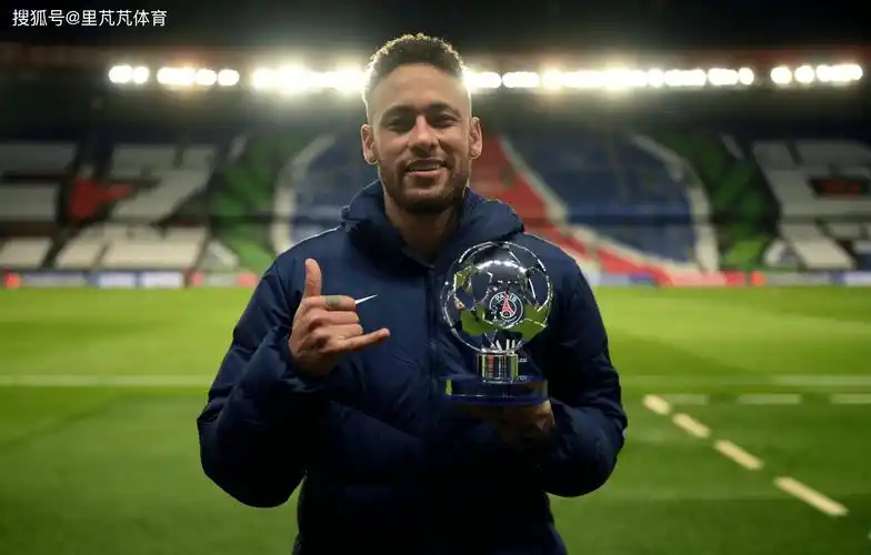 转会市场充 转会市场充