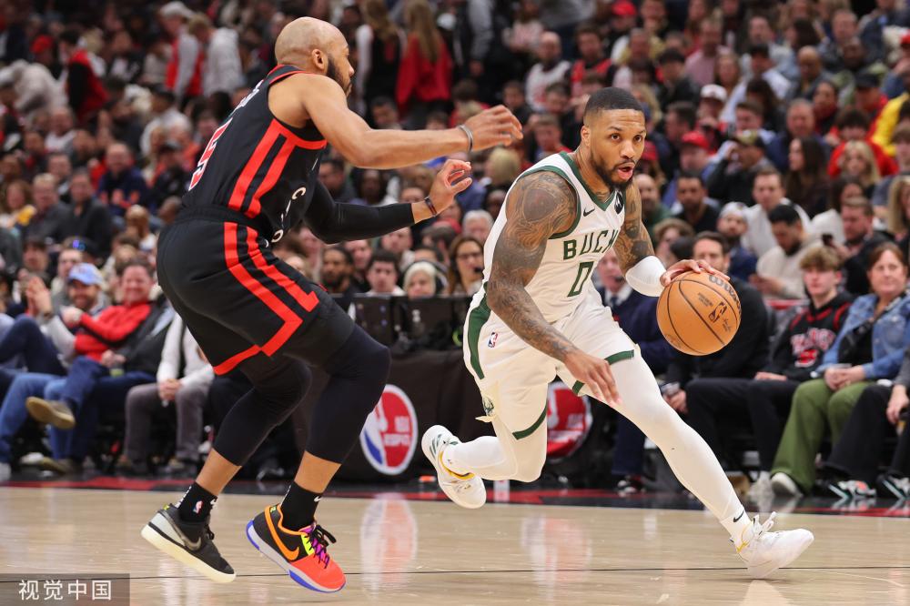 转会市场中 转会市场中